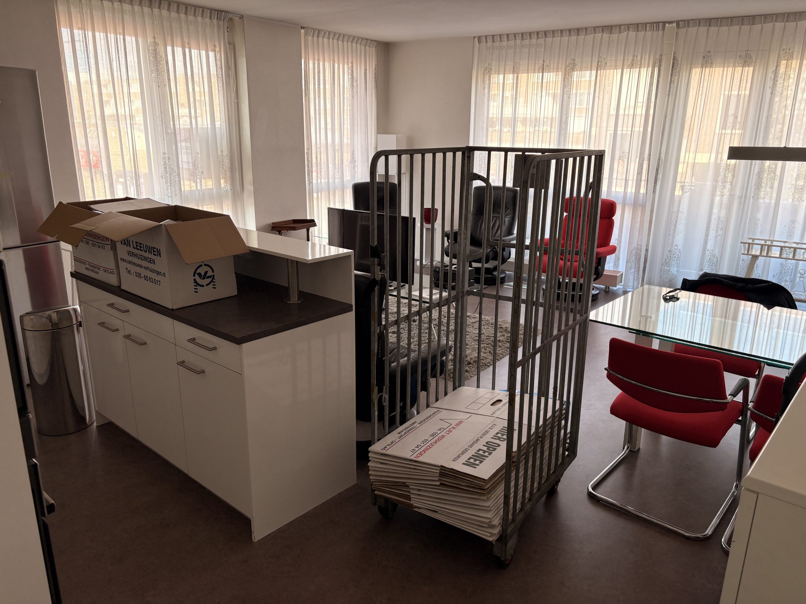 Werkzaamheden tijdens de woningontruiming in Huizen