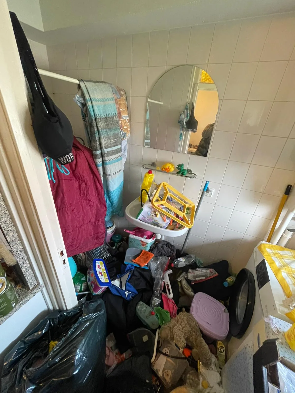 Badkamer vóór de werkzaamheden