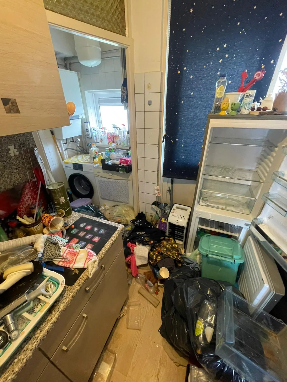 Keuken vóór het gericht ontruimen